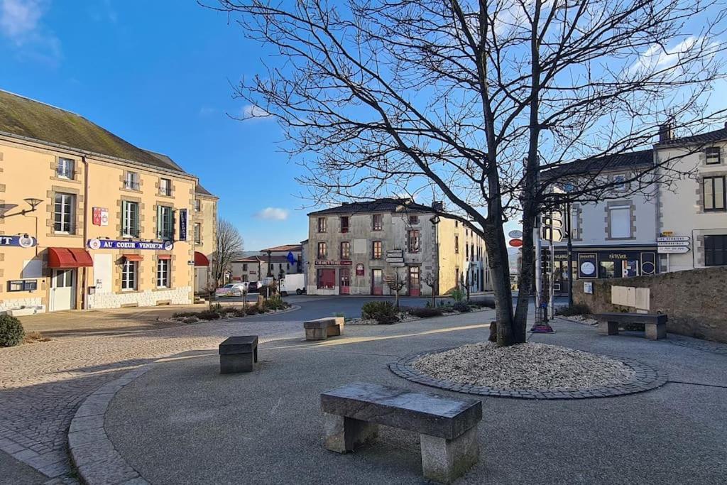 Villa Le Nid Des Epesses Les Épesses Exterior foto